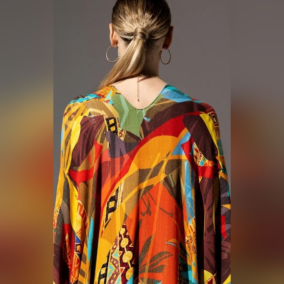 Jakarta Tropical print Kimono - Picture 2 of 4